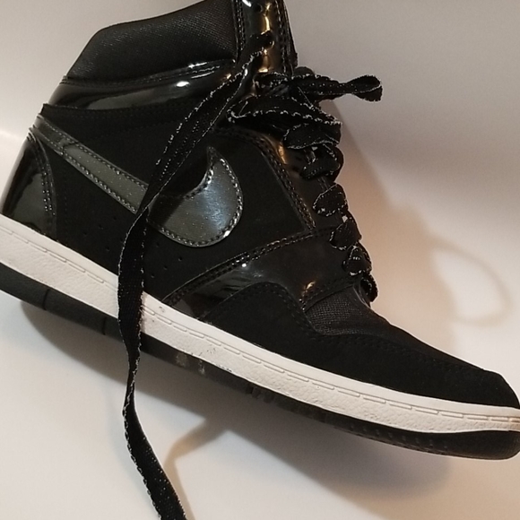 SOLD - Picture 8 of 12